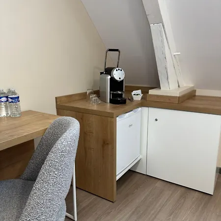 Hotel Du Commerce-restaurant Au Couteau