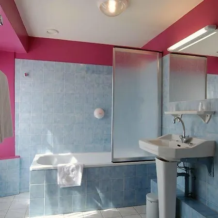 Hotel Du Commerce-restaurant Au Couteau