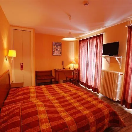 Hotel Du Commerce-restaurant Au Couteau Nogent (Haute-Marne)