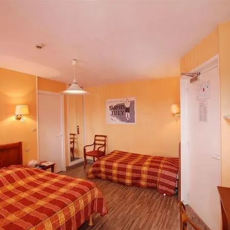 Du Commerce-restaurant Au Couteau Hotel 3*