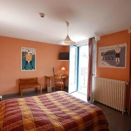 Du Commerce-restaurant Au Couteau Hotel 3*