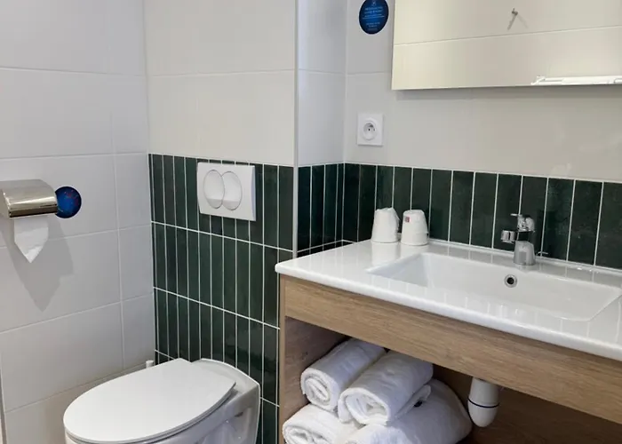 Du Commerce-restaurant Au Couteau 3*