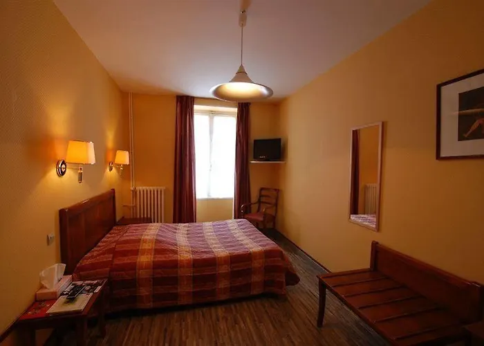 ホテル Du Commerce-restaurant Au Couteau Nogent