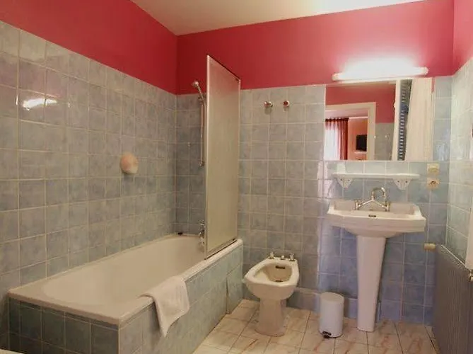 Du Commerce-restaurant Au Couteau 3*